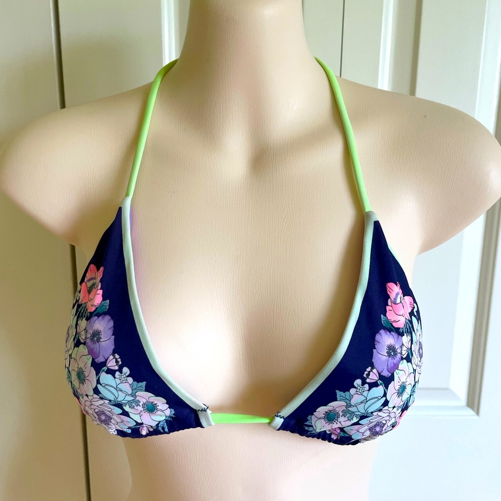 NEW Victoria’s Secret Navy Floral Padded Bikini Top S NWOT